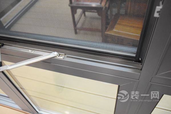 铝合金门窗选购全攻略 深扒行业水深，曝光报价表与十大品牌